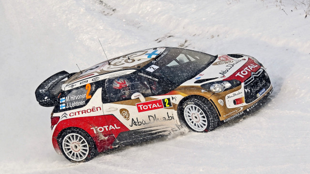 Rally car snow race hill free wallpaper for desktop - medium preview image