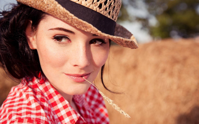 Woman hat checkered shirt cigarette free wallpaper for desktop - medium preview image