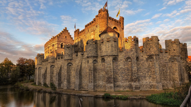 Castle moat bridge river sky free wallpaper for desktop - medium preview image