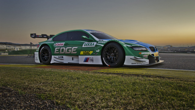 Green race car sunset tilt free wallpaper for desktop - medium preview image