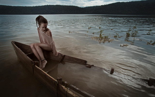 Woman boat lake mountain photorealistic free wallpaper for desktop - medium preview image