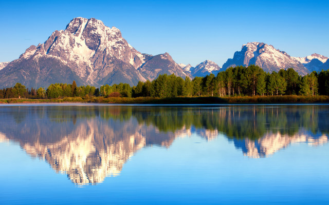 Mountain reflection lake trees sky free wallpaper for desktop - medium preview image