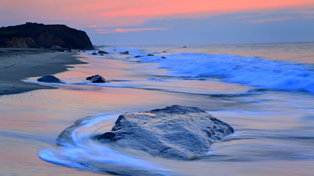 Beach rock waves sunset pink free wallpaper for desktop - medium preview image