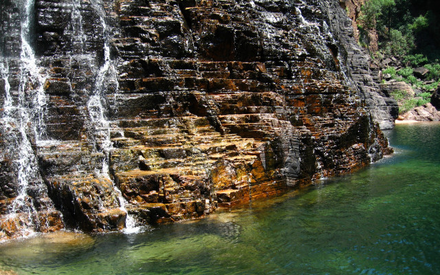 Waterfall green pool rock cliff free wallpaper for desktop - medium preview image
