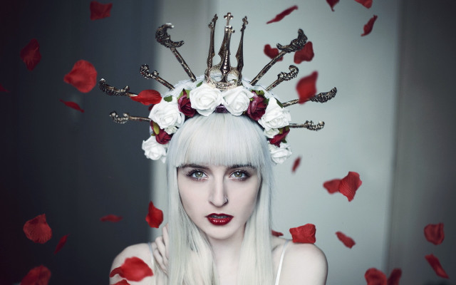 White haired crown roses keys free wallpaper for desktop - medium preview image