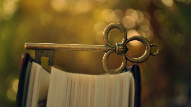 Book key bookmark trees bokeh free wallpaper for desktop - medium preview image