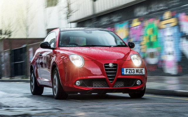 Red alfa car street graffiti free wallpaper for desktop - medium preview image
