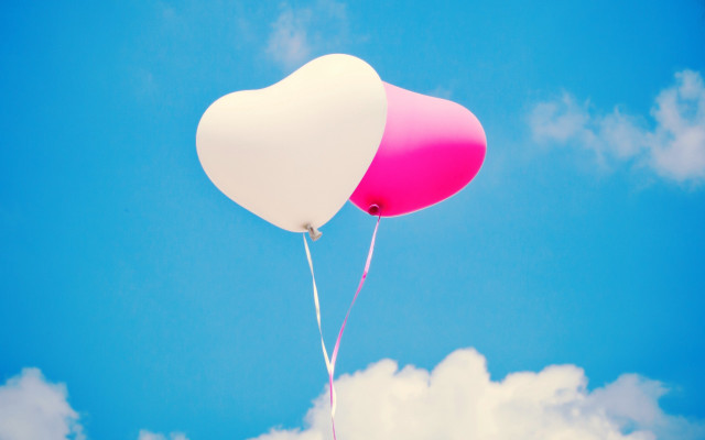 Heart balloons sunny day clouds free wallpaper for desktop - medium preview image