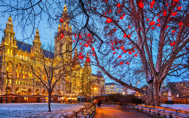Snowy city street red ornaments free wallpaper for desktop - medium preview image