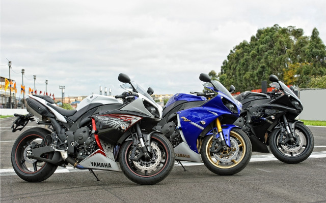 Motorcycles street fence trees building free wallpaper for desktop - medium preview image