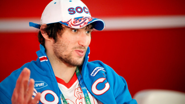 Vorticism man hat jacket flag free wallpaper for desktop - medium preview image