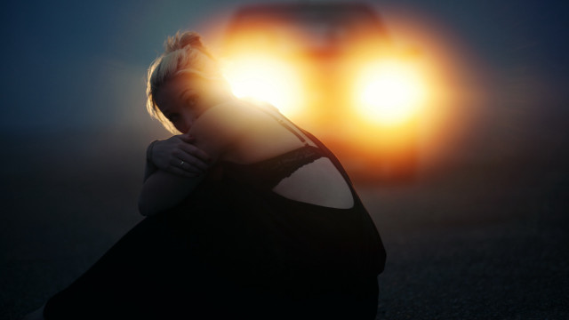 Woman sitting car backlighting sunrise free wallpaper for desktop - medium preview image