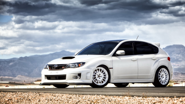 White car mountains clouds beach free wallpaper for desktop - medium preview image