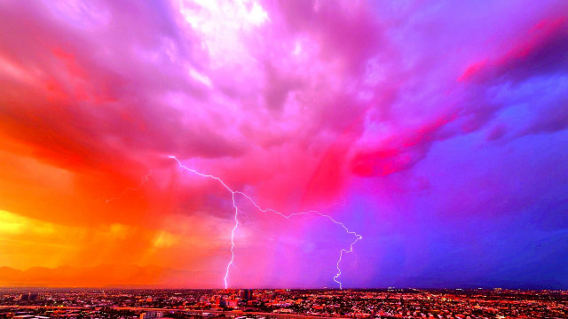 Colorful sky lightning city matte free wallpaper for desktop - medium preview image