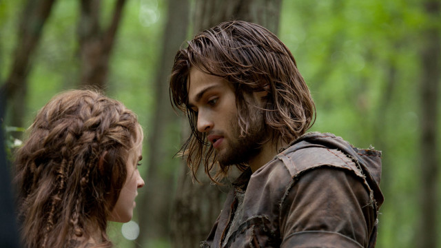 Woods man woman renaissance blurry free wallpaper for desktop - medium preview image