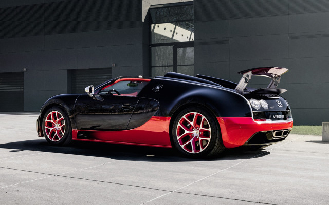 Black red sports car open free wallpaper for desktop - medium preview image