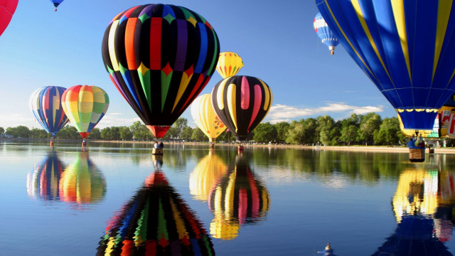 Hot air balloons lake park free wallpaper for desktop - medium preview image