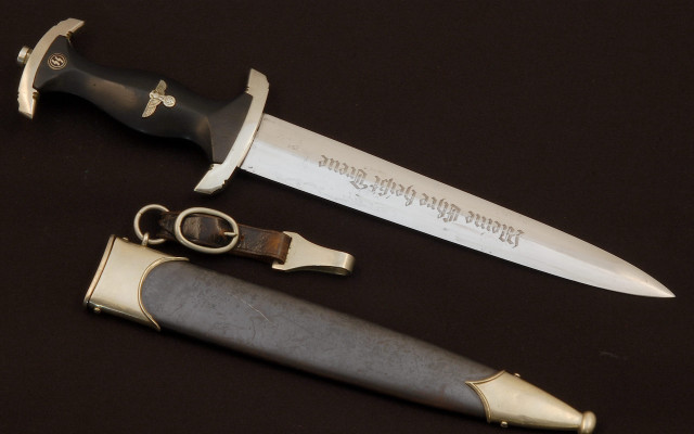 Gold handle engraved black blade free wallpaper for desktop - medium preview image