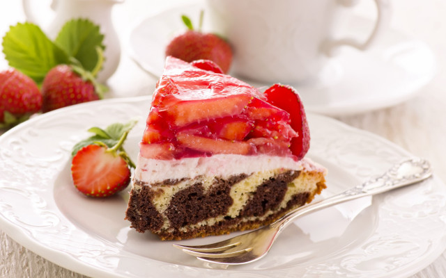 Strawberry cake plate tea rococo free wallpaper for desktop - medium preview image