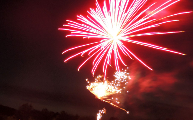 Fireworks red white explosion sunset free wallpaper for desktop - medium preview image