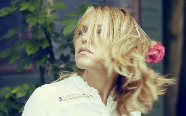 Woman flower hair outdoor bokeh free wallpaper for desktop - medium preview image