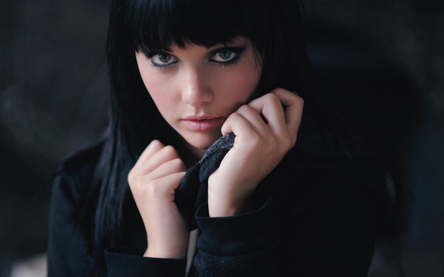 Woman black hair bangs pose free wallpaper for desktop - medium preview image