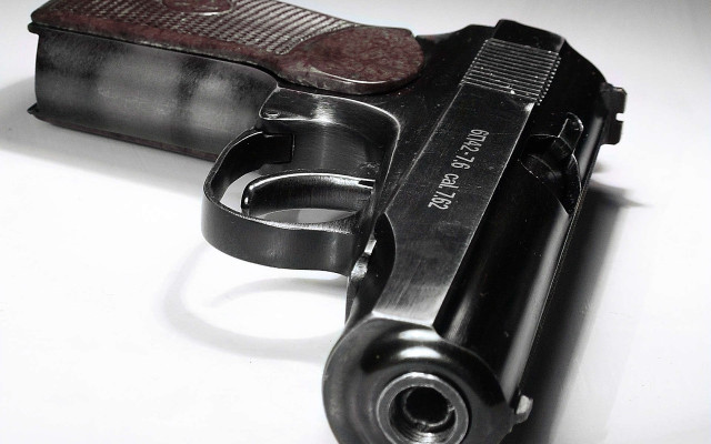 Gun metal black barrel white free wallpaper for desktop - medium preview image