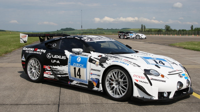 White sports car number race free wallpaper for desktop - medium preview image