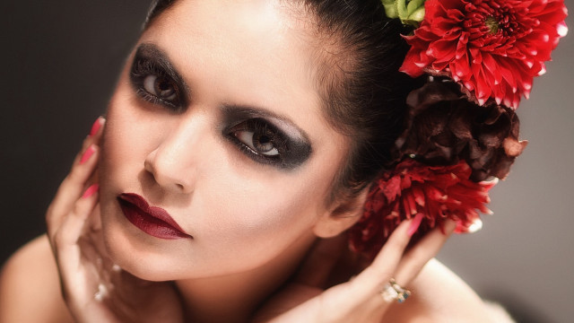 Red flower makeup nails fingertips free wallpaper for desktop - medium preview image