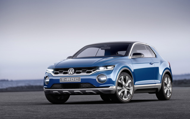 Blue volkswagen suv ocean hill free wallpaper for desktop - medium preview image