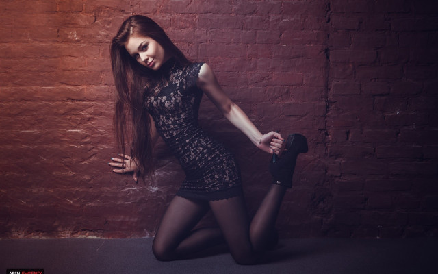 Woman black dress gun brick #2 free wallpaper for desktop - medium preview image