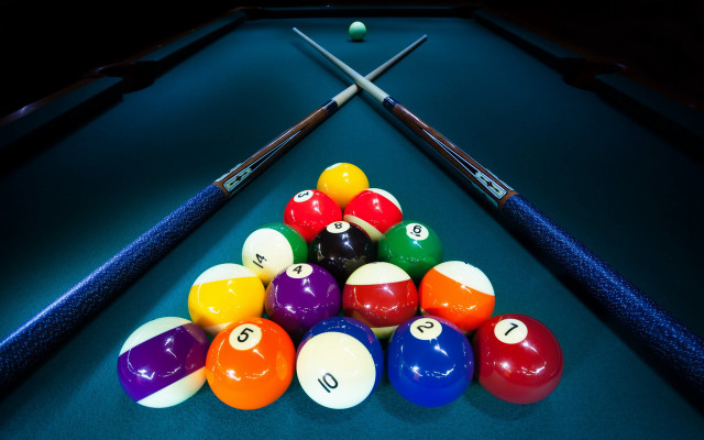 Pool table eight ball cue free wallpaper for desktop - medium preview image