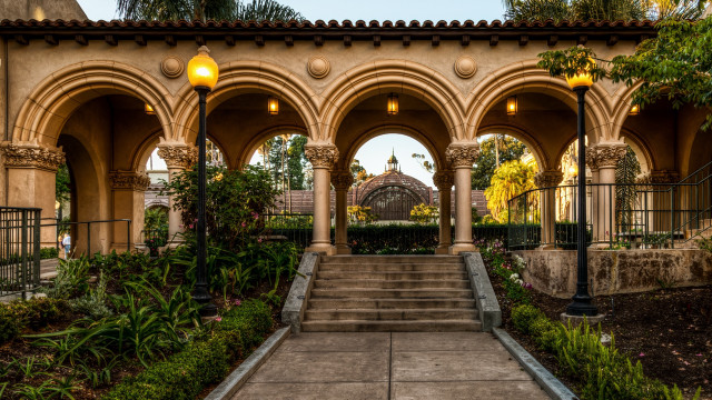 Stone archway clock tower garden free wallpaper for desktop - medium preview image