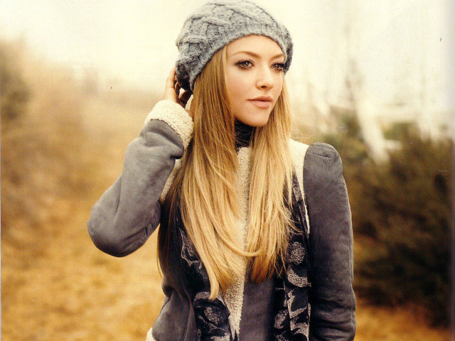 Woman long hair hat jacket free wallpaper for desktop - medium preview image