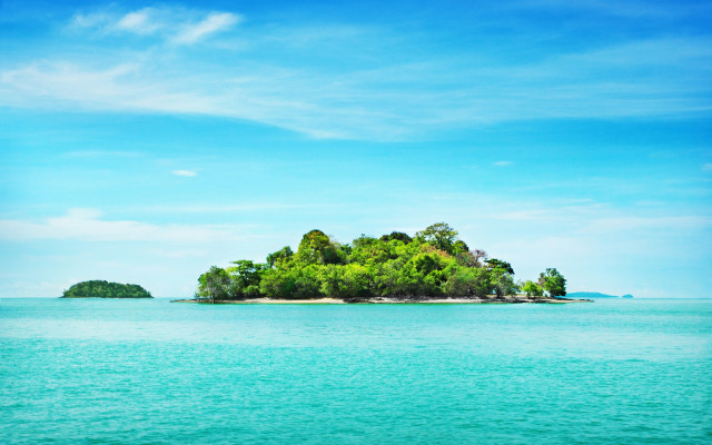 Small island ocean trees boat free wallpaper for desktop - medium preview image