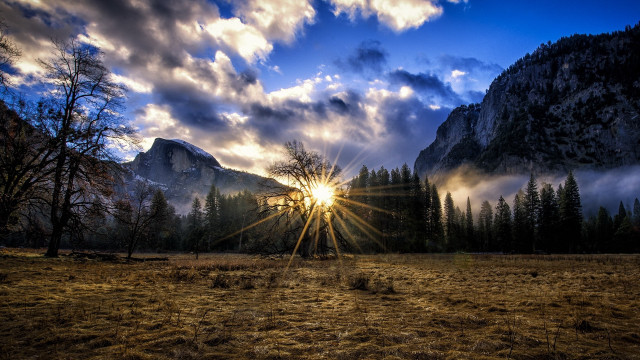 Mountain sunset crepuscular rays trees free wallpaper for desktop - medium preview image