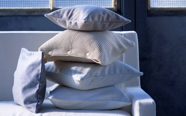 Pillows white couch blinds arts free wallpaper for desktop - medium preview image