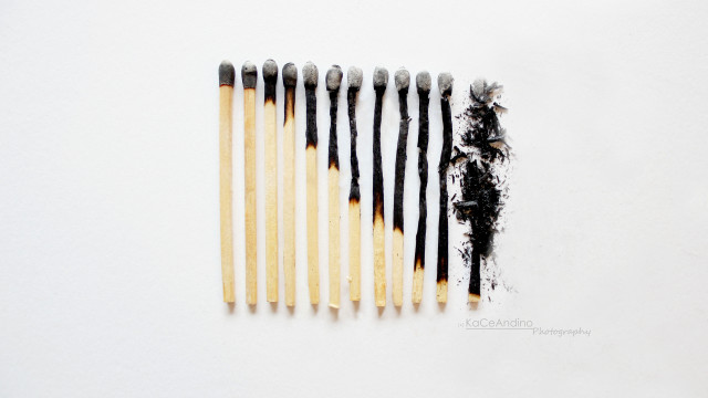 Matches smoke white background autodestructive free wallpaper for desktop - medium preview image