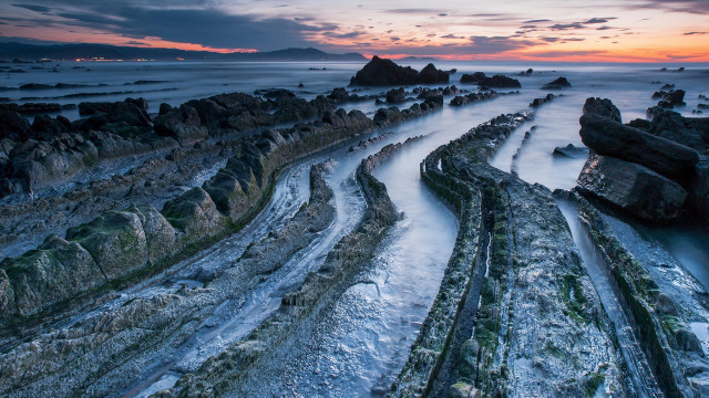 River beach ocean sunset clouds free wallpaper for desktop - medium preview image