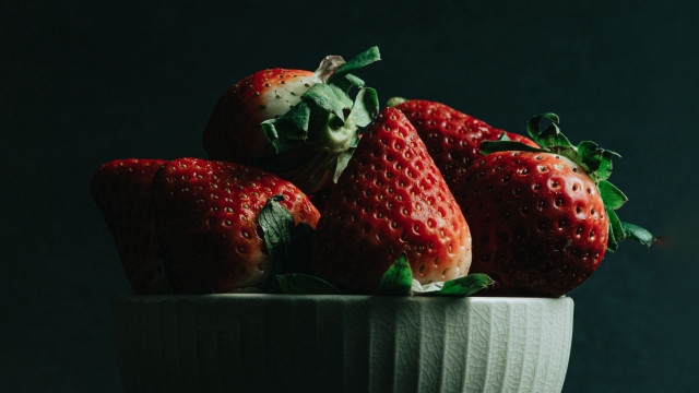Bowl strawberries green stem food free wallpaper for desktop - medium preview image