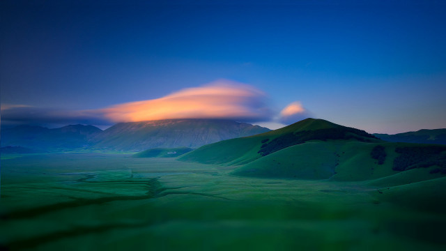 Mountain range cloud river beach free wallpaper for desktop - medium preview image