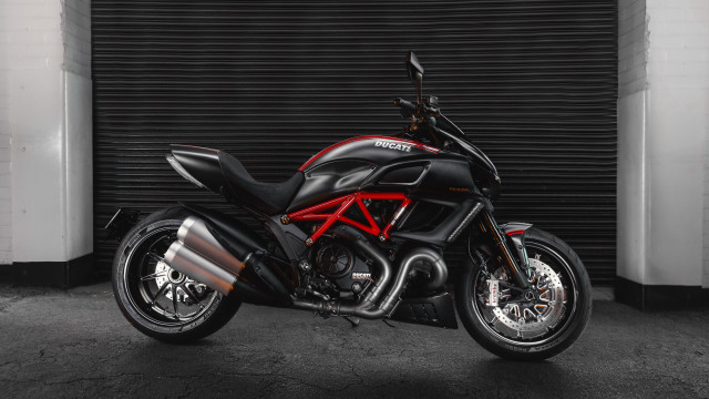 Black red motorcycle garage neoclassicism free wallpaper for desktop - medium preview image