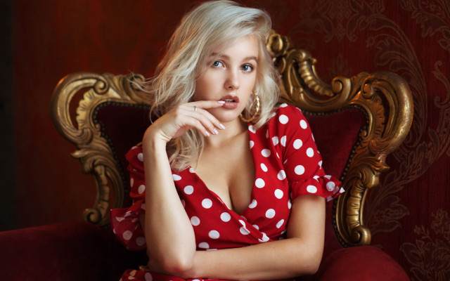 Elina karimova polka dot dress #2 free wallpaper for desktop - medium preview image