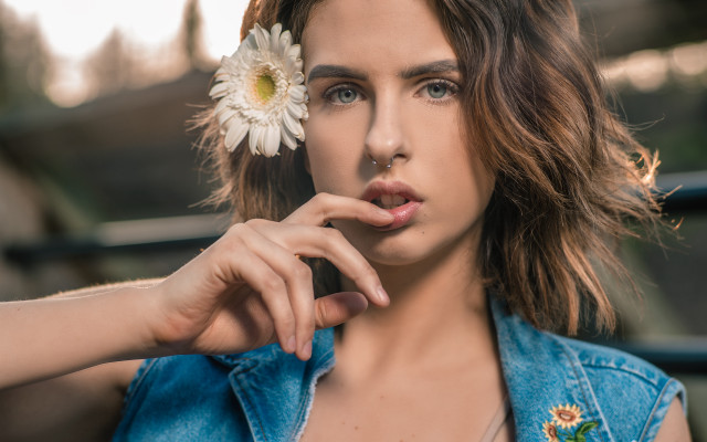 Aramenta flower hair denim portrait free wallpaper for desktop - medium preview image