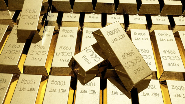Gold bars pile table price free wallpaper for desktop - medium preview image