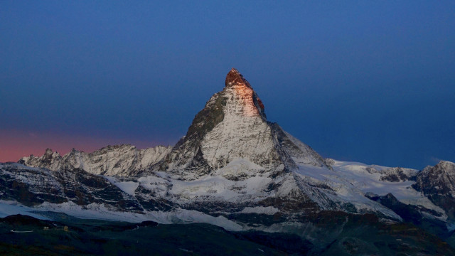 Mountain snow peak dusk pink free wallpaper for desktop - medium preview image
