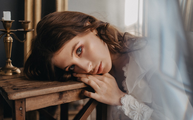 ArabellaRankin portrait blurry candle curtain free wallpaper for desktop - medium preview image