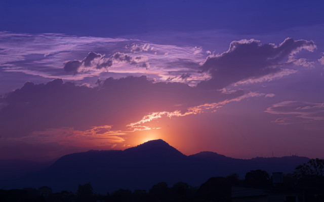 Sunset mountain clouds cityscape beach free wallpaper for desktop - medium preview image