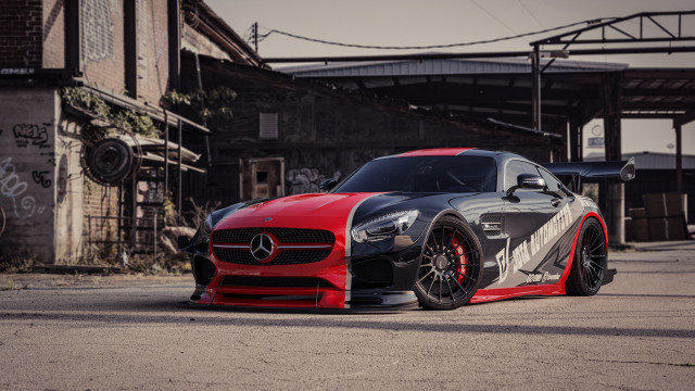 Red black sports car graffiti free wallpaper for desktop - medium preview image