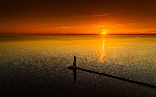 Sunset water light pole orange free wallpaper for desktop - medium preview image